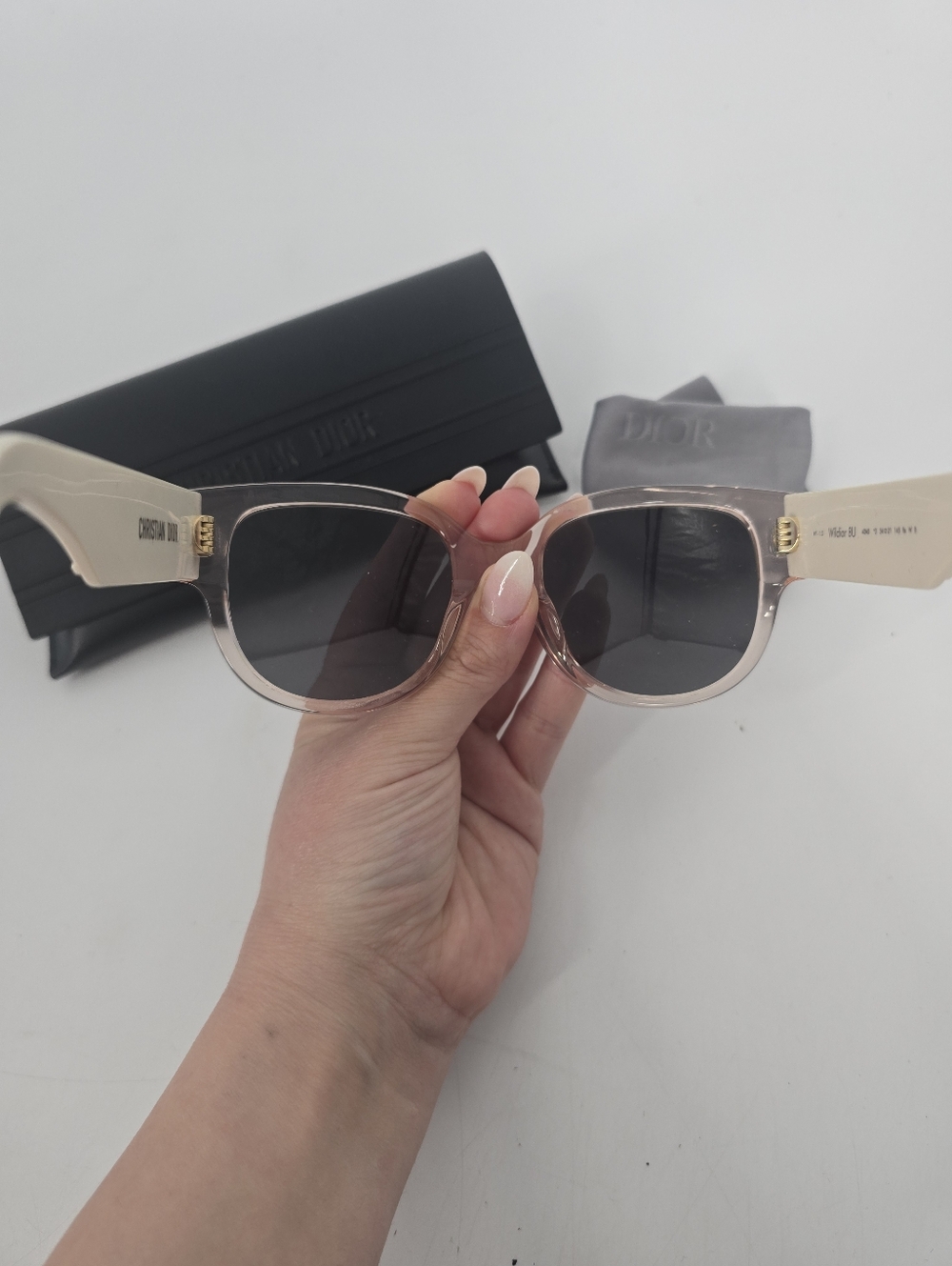 Dior Wildior BU Cat Eye Embossed Sunglasses in Pink with Case and Cloth - Picture 7 of 10